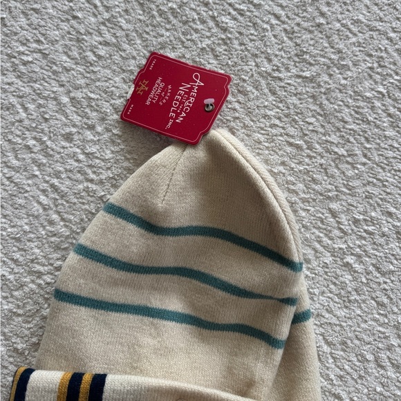 FREE PEOPLE NEW Beanie